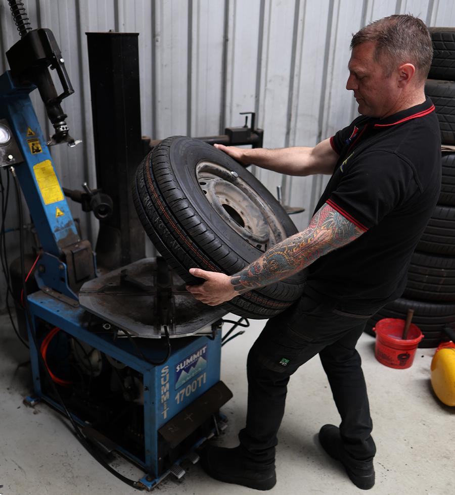 Tyre workshops Lonsdale | Down South Car Repairs